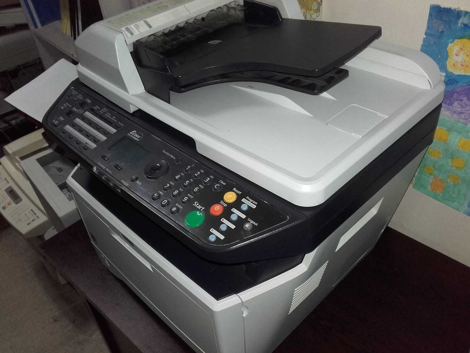 Отличен! Лазерен принтер, скенер и копир 3 в 1 Kyocera M2035dn