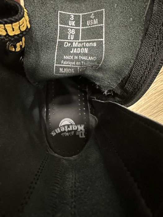 Продаю новые ботинки Jadon Dr. Martens