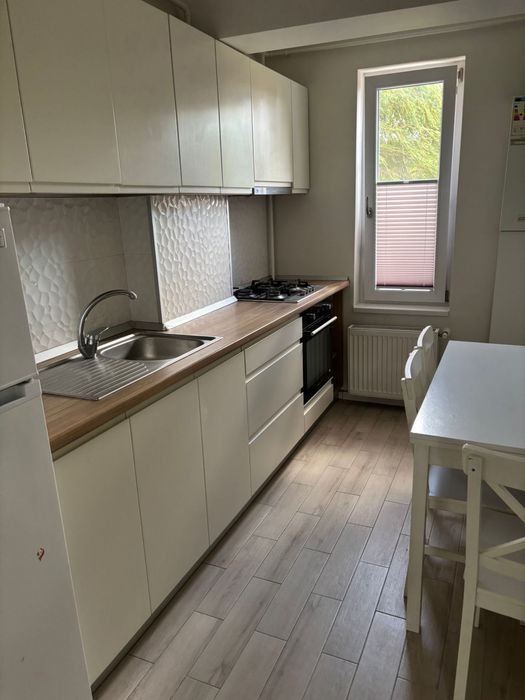 Închiriez apartament 1 cameră mobilat – Podu Roș / Nicolina