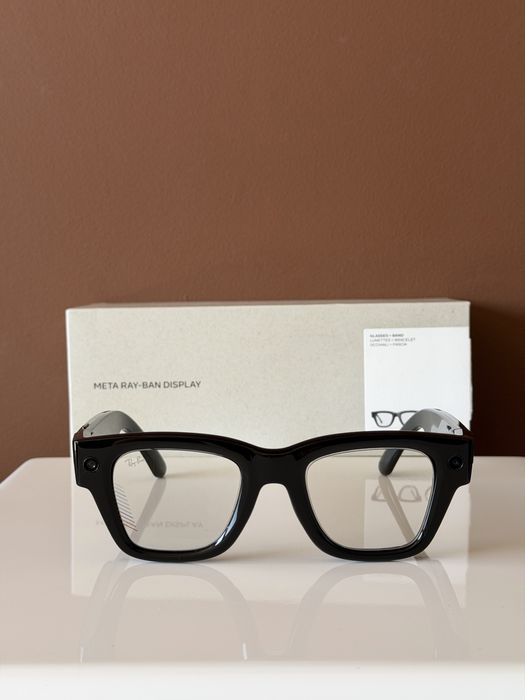 Meta - Ray-Ban Display & Neural Band | AI glasses with in-lens display