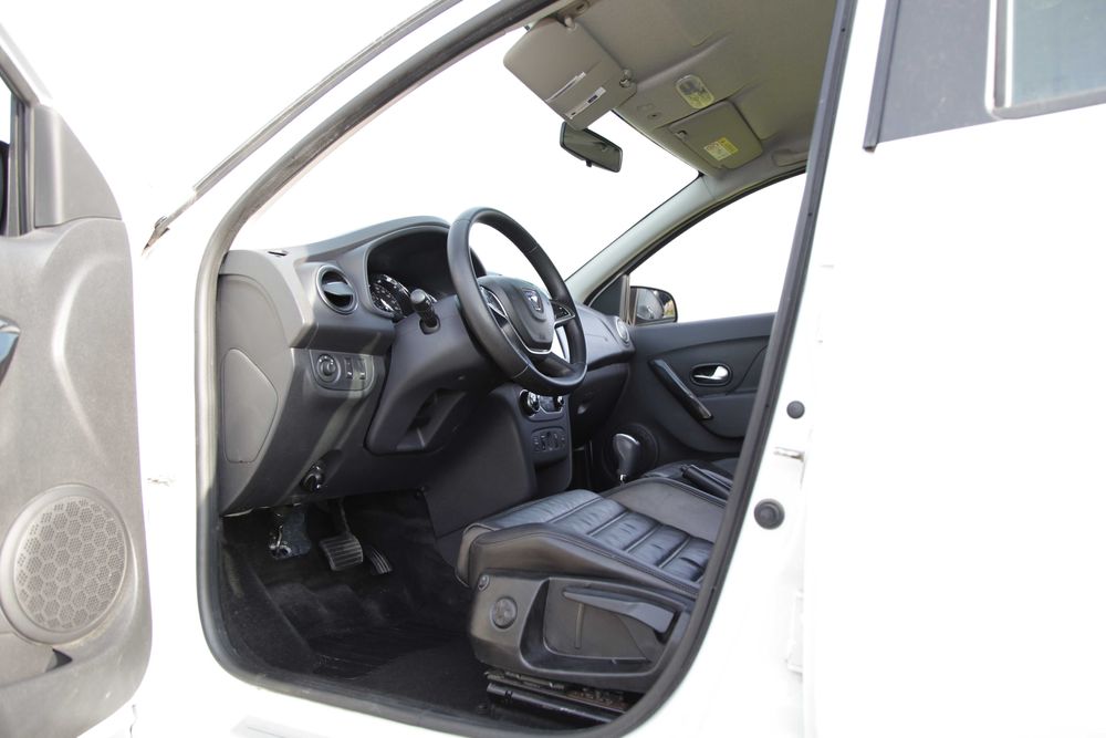 Sistem adaptare scaune de VW Scirocco pe Logan Duster Sandero