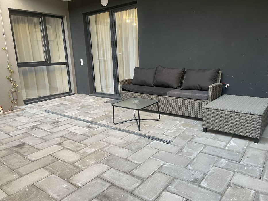 Apartament NOU cu 2 camere mobilat si utilat+parcare+boxa !