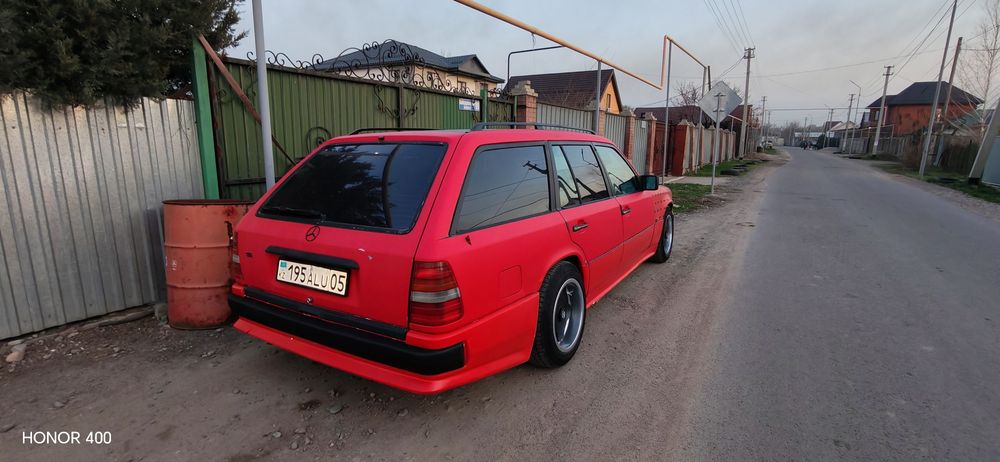 Продам Мерседес Е300