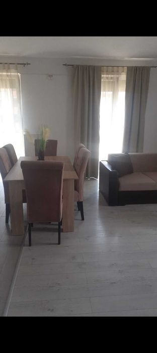 Închiriez apartament cu contract