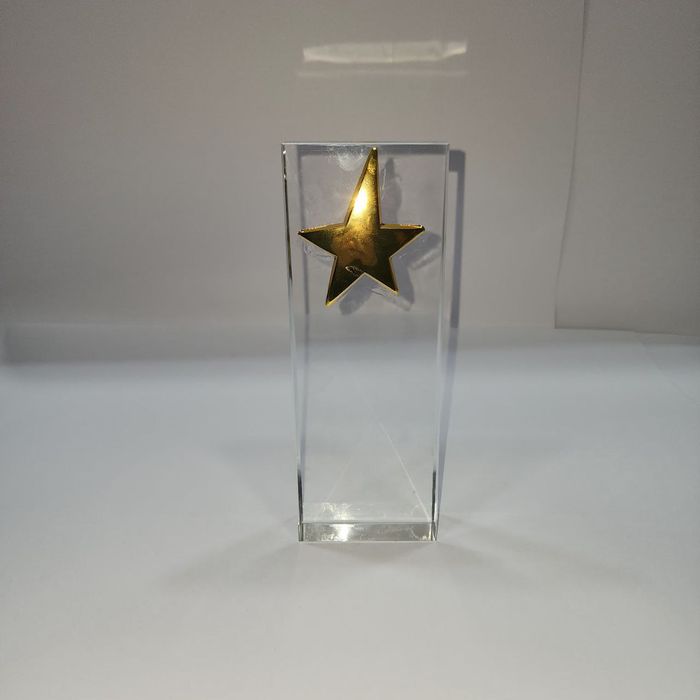 Статуэтка стеклянная