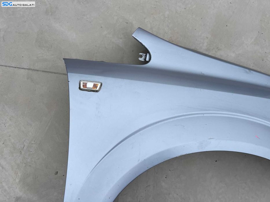 Aripa Dreapta Fata Opel Zafira B 2005 - 2014 Cod 13124997 Culoare Argintiu [Z0213]