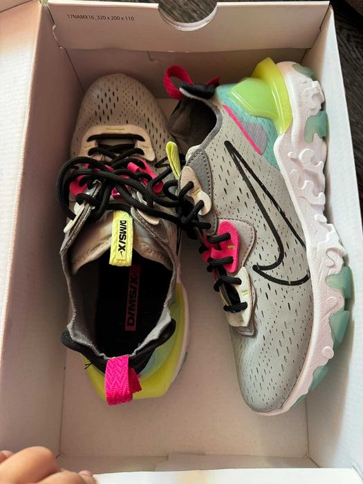 Дамски маратонки Nike