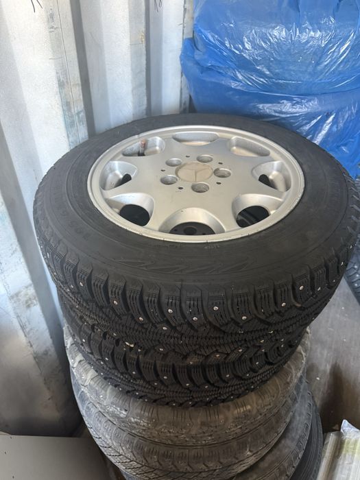 Диски с резиной на Мерседес