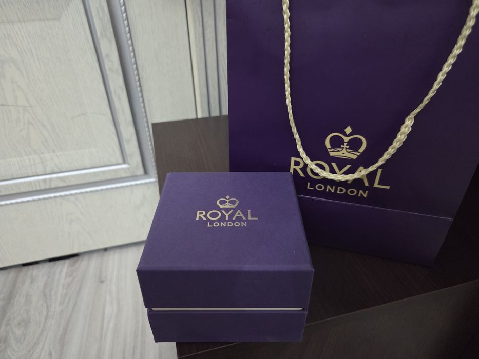 Royal London часы