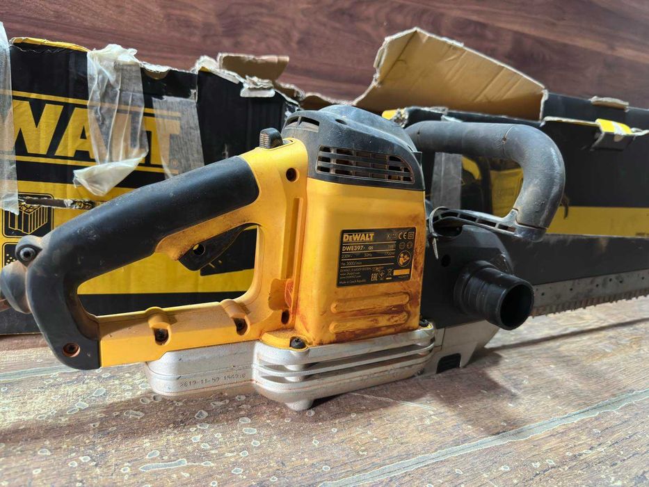 Eлектрически трион за рязане на тухли тип Алигатор Dewalt DWE397-QS