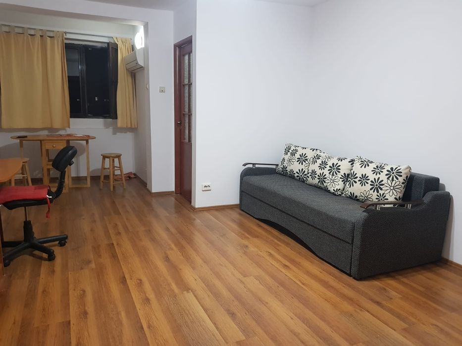 Proprietar inchiriez garsoniera Titan, metrou in apropierea