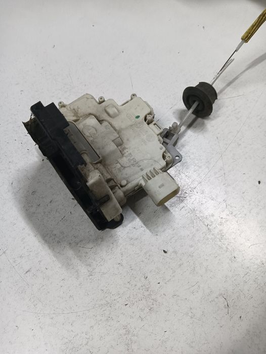 Broasca Usa Dreapta Spate Audi A4 Iii 8Ec, B7 2004 - 2008 8E0839016Aa
