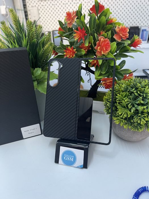 Husa Ultra Slim Kevlar Carbon Neagra - Samsung Z Fold 5,Fold 4,Fold 3
