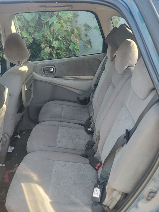 Nissan Almera tino /Нисан Алмера Тино 2.2 di 114 kc на части