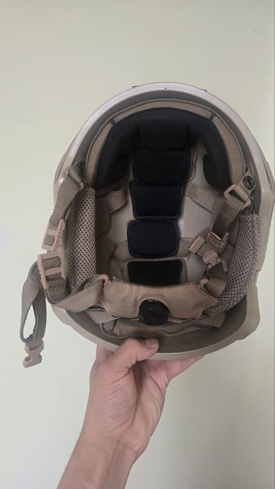 Harbiylar uchun kaska sotiladi