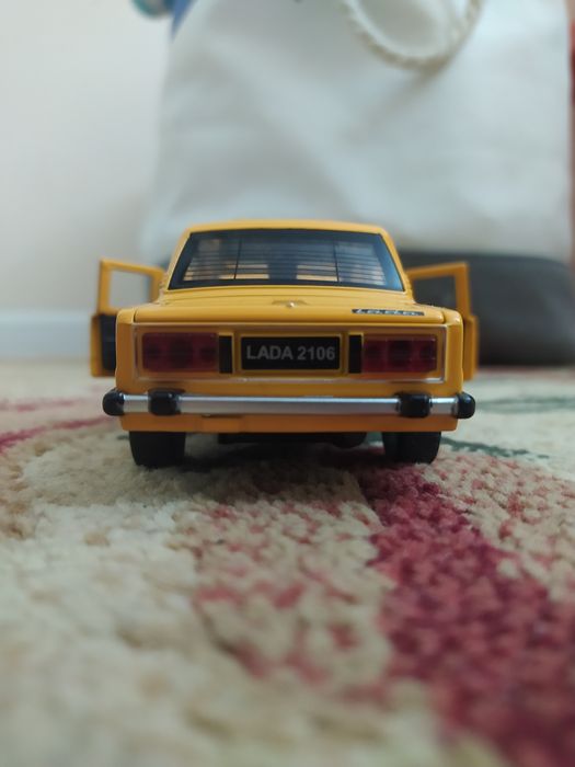 Игрушечная машина LADA 2106 (SHOHA)