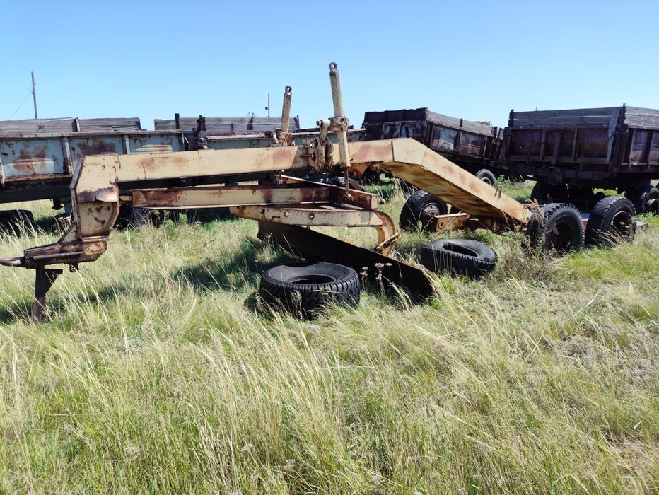 Грейдер прицепной