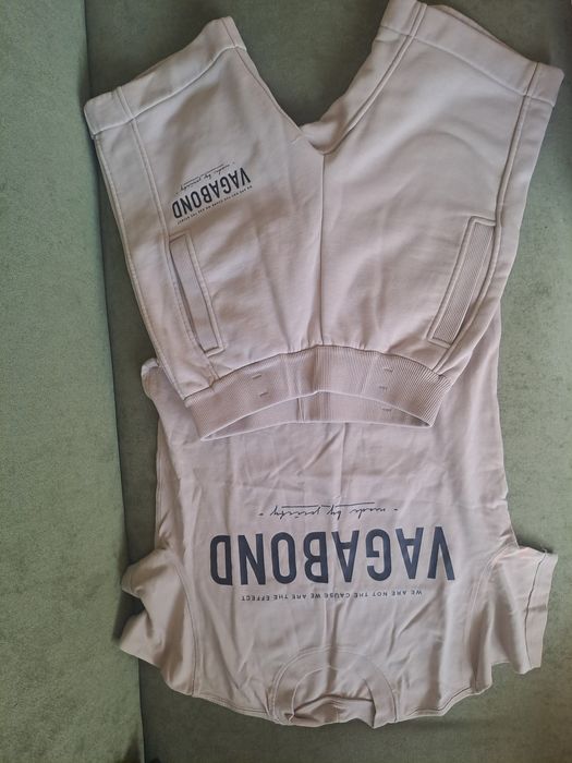 Set tricou+bermude Vagabond