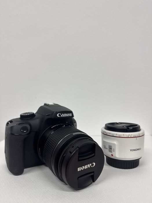 Canon 4000D.