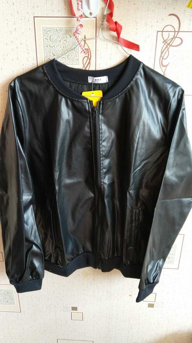 Чисто ново кожено яке, размер М-L