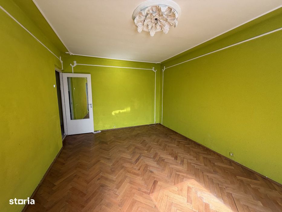 Apartament de 2 camere, decomandat, centrala proprie, 3/4, CUG