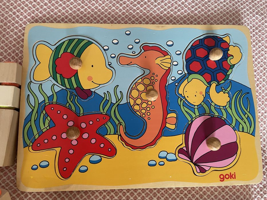 Дървени образователни играчки и пъзели