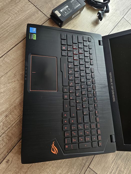 Asus ROG STRIX Intel® Core™ i7-7700HQ GTX 1050
