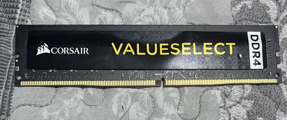 memorie RAM 16GB DDR4 Corsair Value select