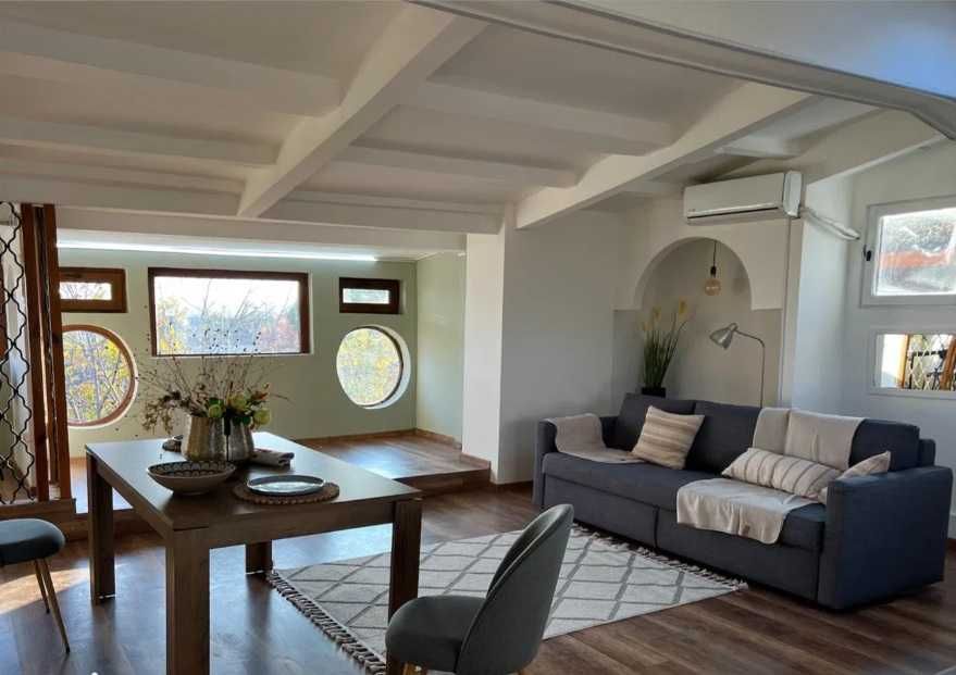Apartament la mansardă, situat în zona Grădina Zoo – Jolie Ville.