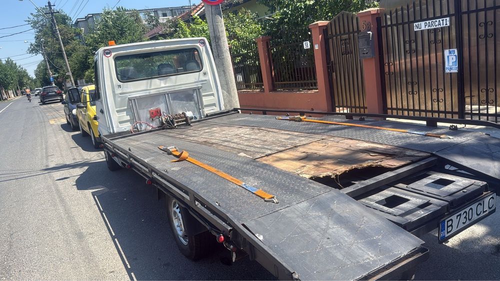 Autoplatforma sprinter 2.9 se conduce cu B