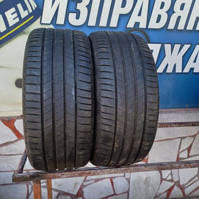 245 40 19 Bridgestone 2бр летни дот 21