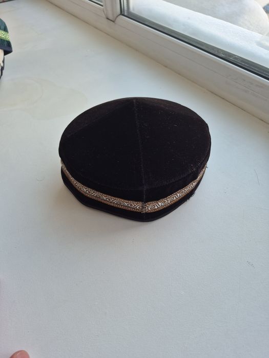 Продам тюбетейки новые не одеваенные