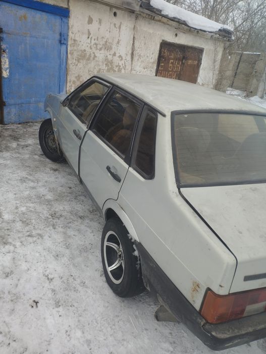 Продаю ваз 21099