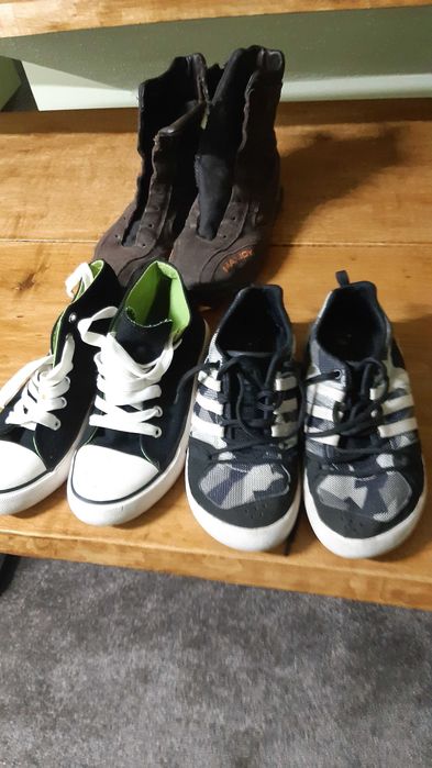 Adidaşi baieti marimea 35