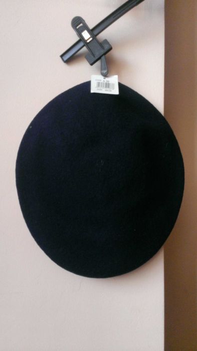 sapca unisex bleumarin cu eticheta