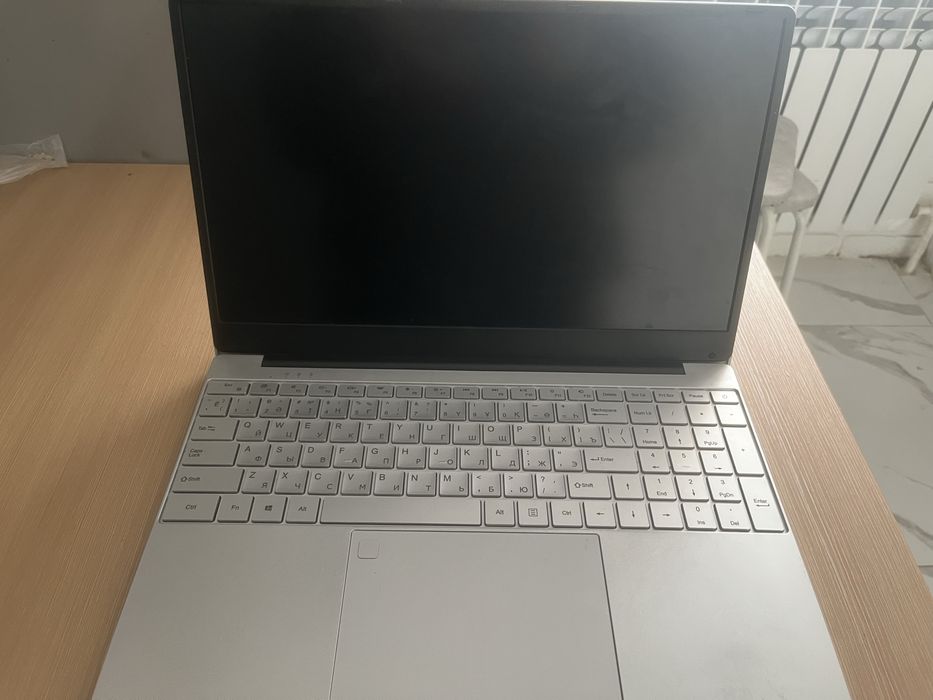 Ноутбук на запчасти