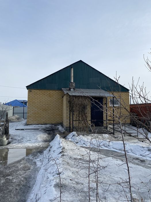 Продам дом по улице Мичурина 35    район Русского леса