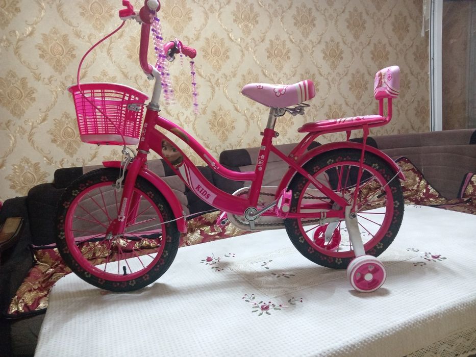 Продаётся велосипед для девочек