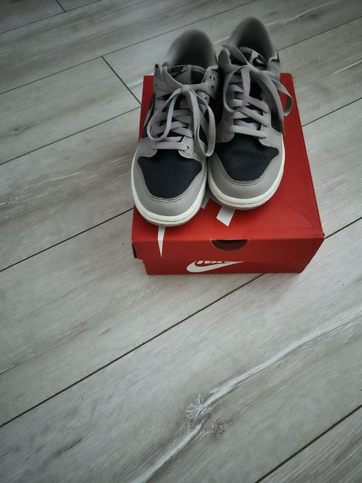 Pantofi nike. Stare foarte buna