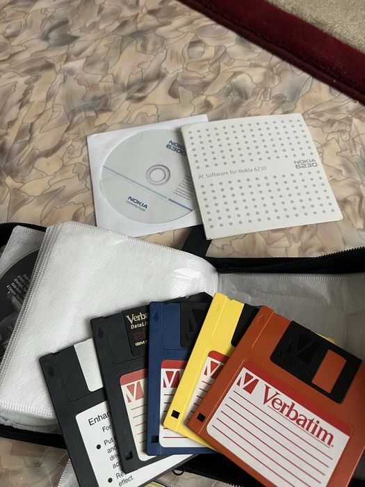 Компьютерные диски,дискеты