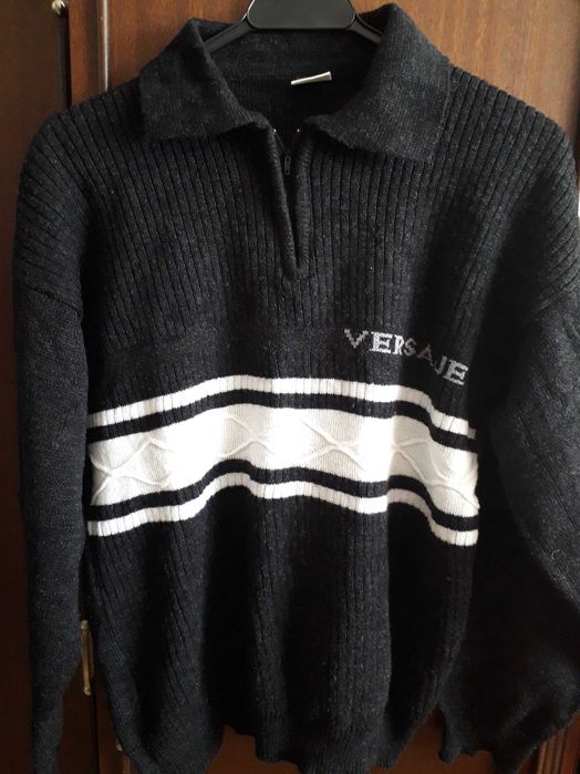 Мъжка блуза черно и бяло с яка и цип нова