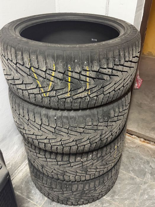 Резина зима 295/40 R21