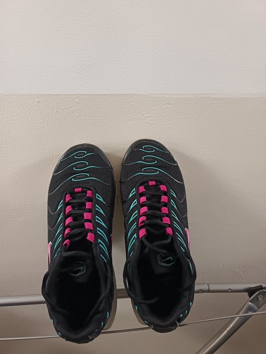 Vând Adidași Nike AIR MAX PLUS TN