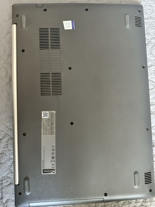 Лаптоп LENOVO idealad330