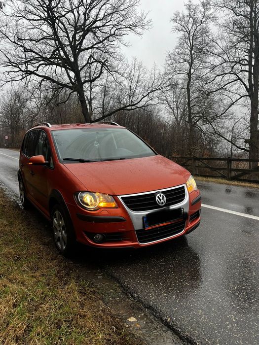 Volkswagen Cross Touran