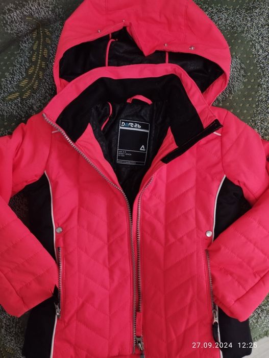 Продам детскую куртку