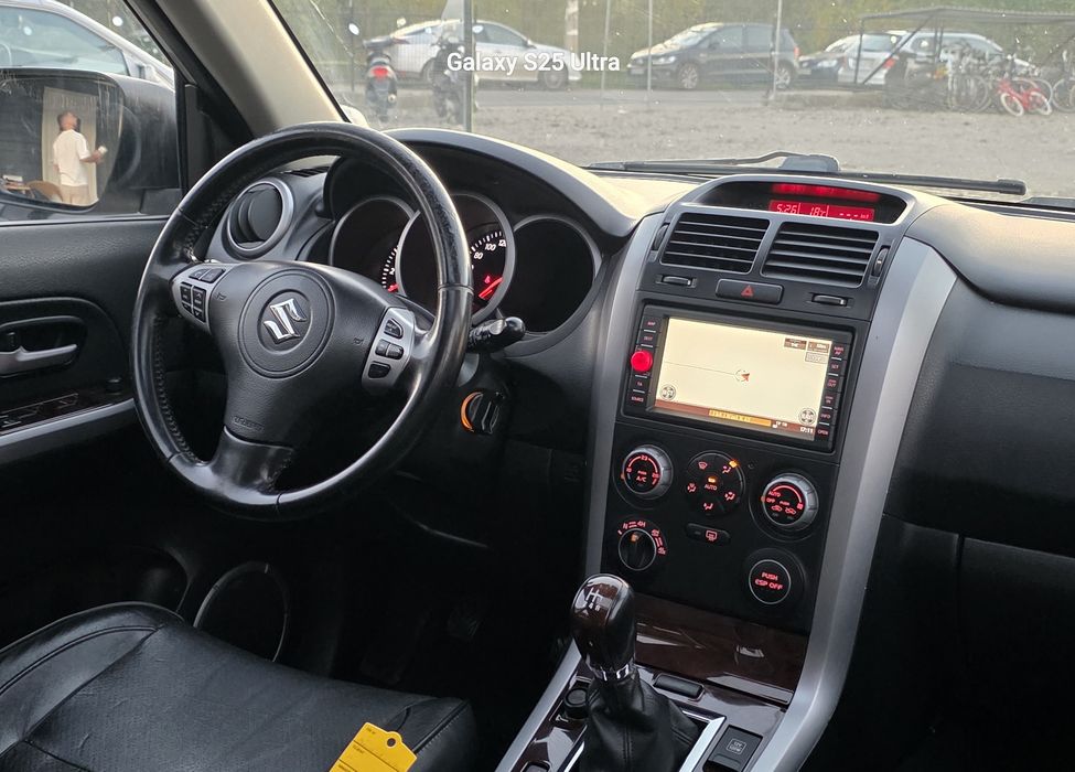 Suzuki Grand Vitara 1.9 DDiS 131 CP 4x4,reductor  xenon / Rate / Garanție  3790 euro