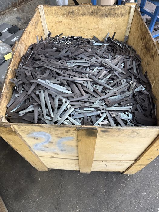 Accesorii cofraje: Montanti, Distantieri, Lamele, Cravate, Vincluri