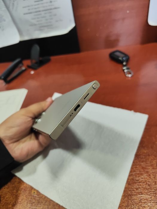 Samsung s 24 ultra vietnam  256 gb  aybi yoq