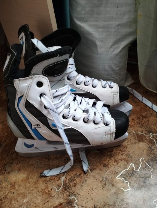 Коньки размер 35 , 39, 41